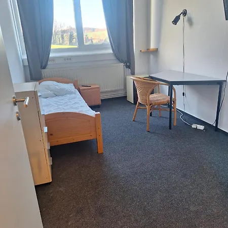 Апартаменты Monteuerzimmer *